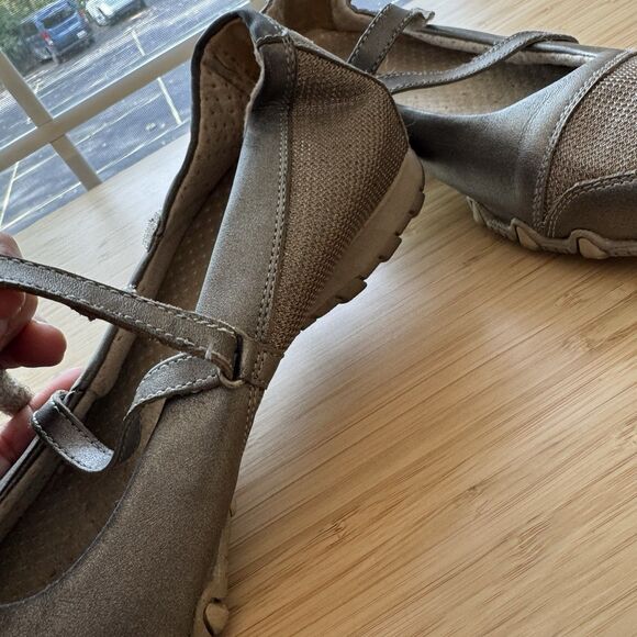 Skechers Ballet Sneaker Pewter Gray Sz 8.5 Mary Jane Metallic - Picture 12 of 12